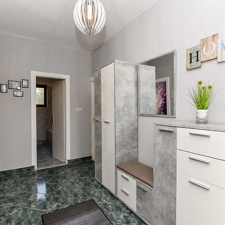 Apartman Gajtana דירה